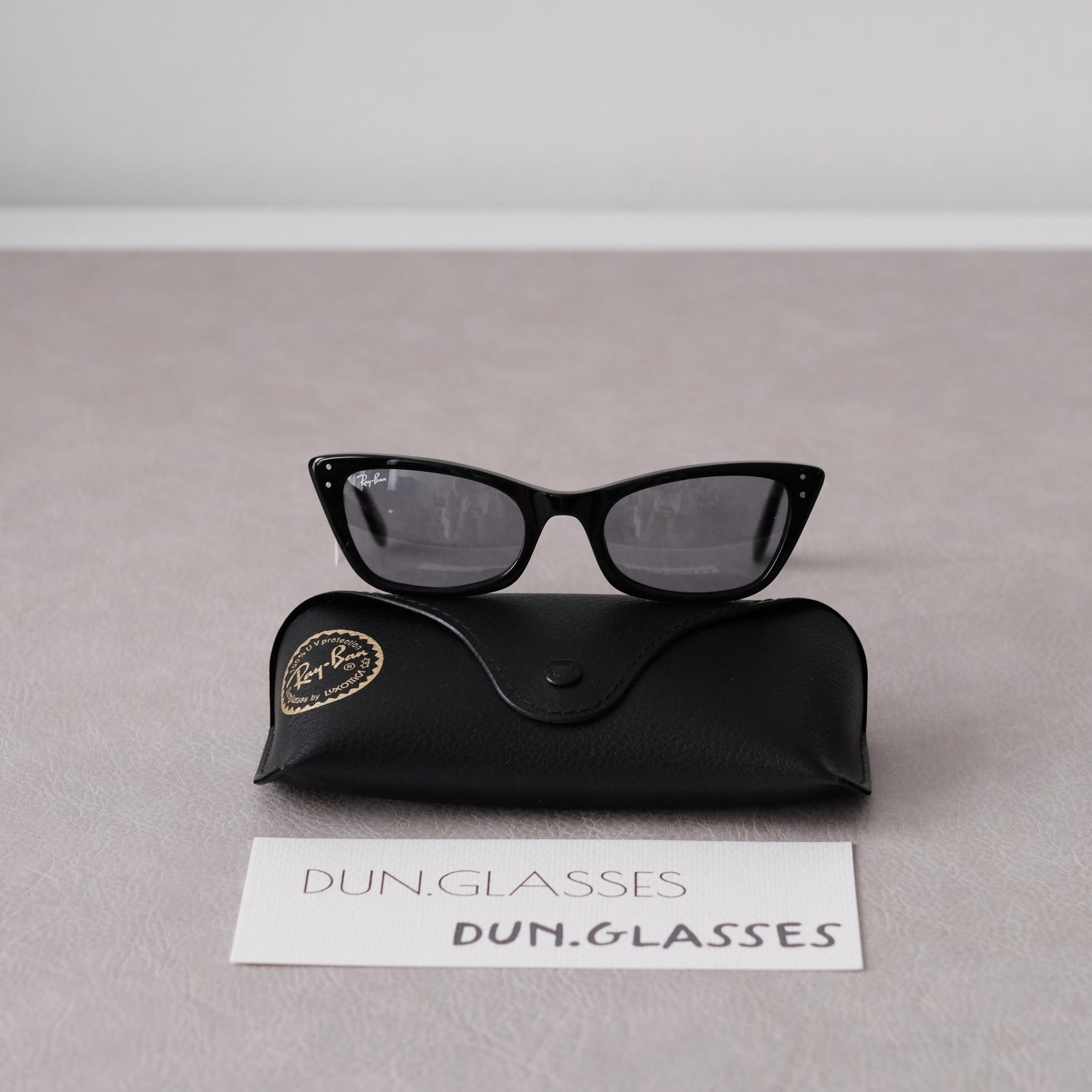  Kính mát Ray-Ban Lady Burbank RB 2299 