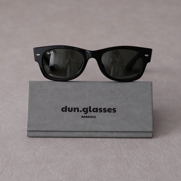  Kính mát MEGA WAYFARER II Ray-Ban RB 0832 SF 