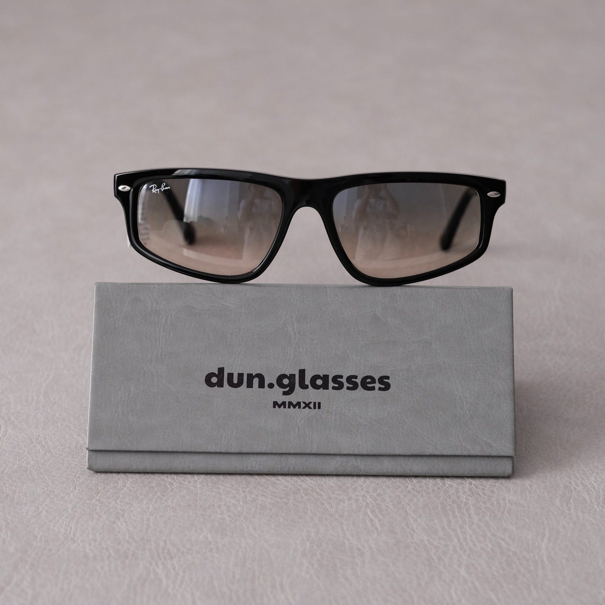  Kính mát Ray-Ban RB 2225 