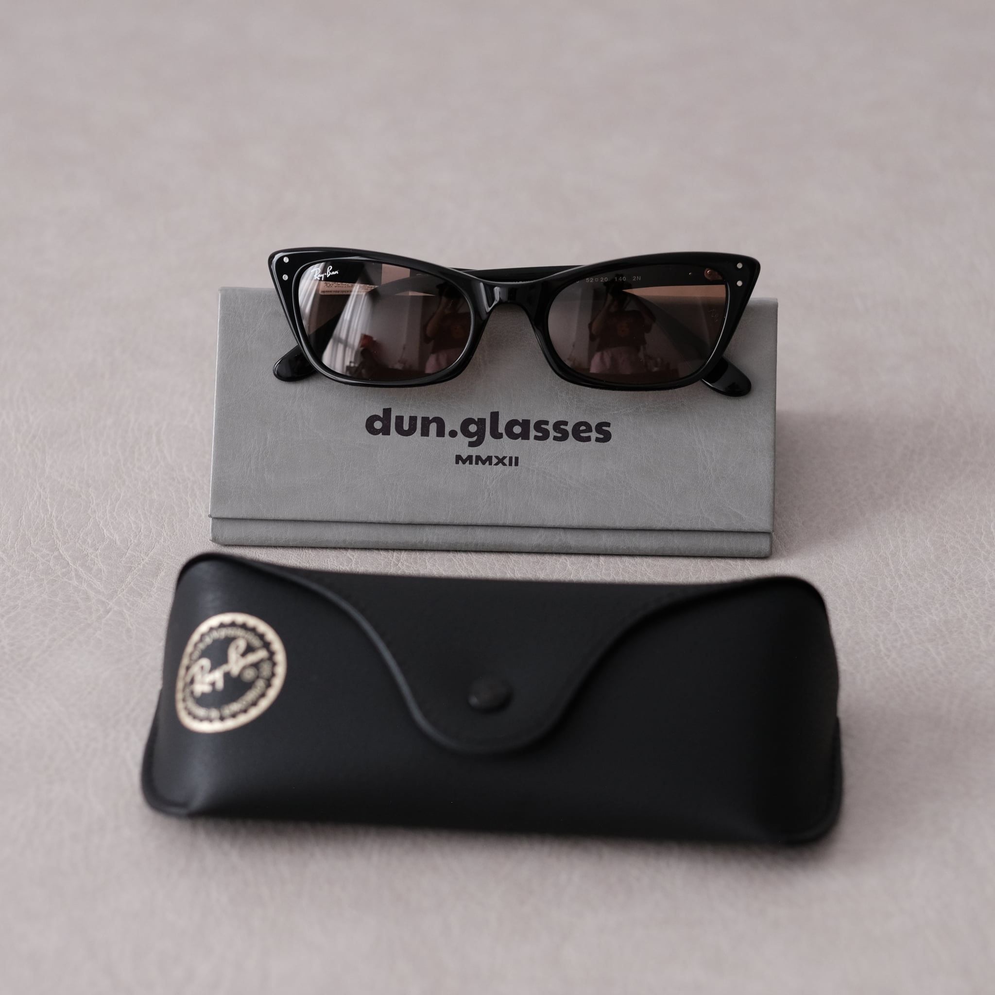  Kính mát Ray-Ban Lady Burbank RB 2299 