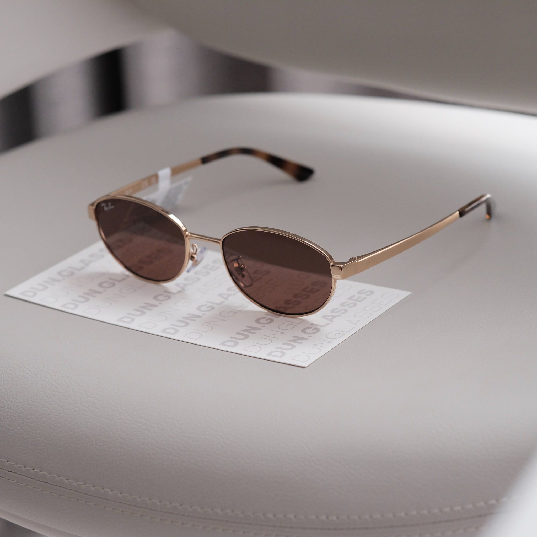  Kính mát oval Ray-Ban RB 3774 