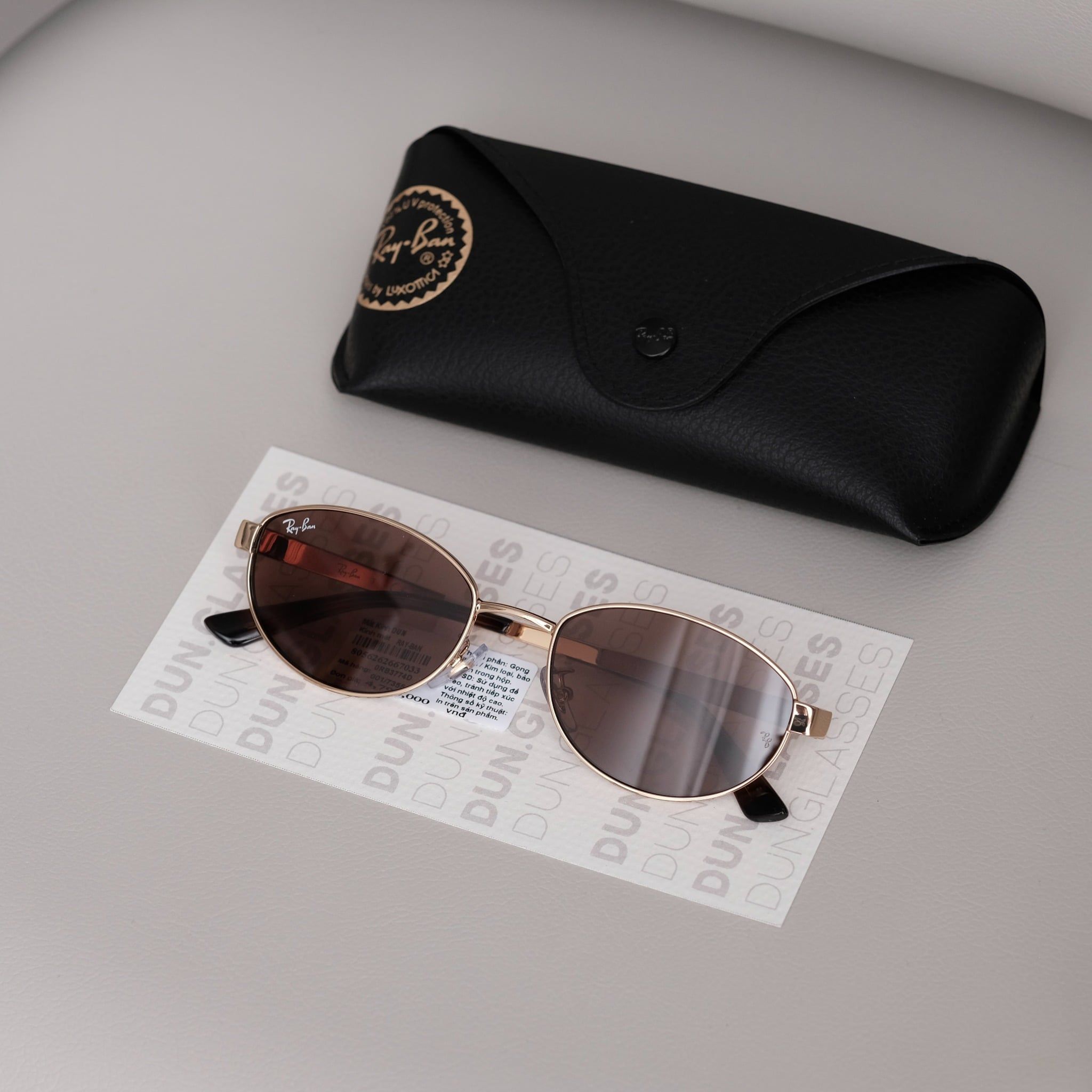  Kính mát oval Ray-Ban RB 3774 