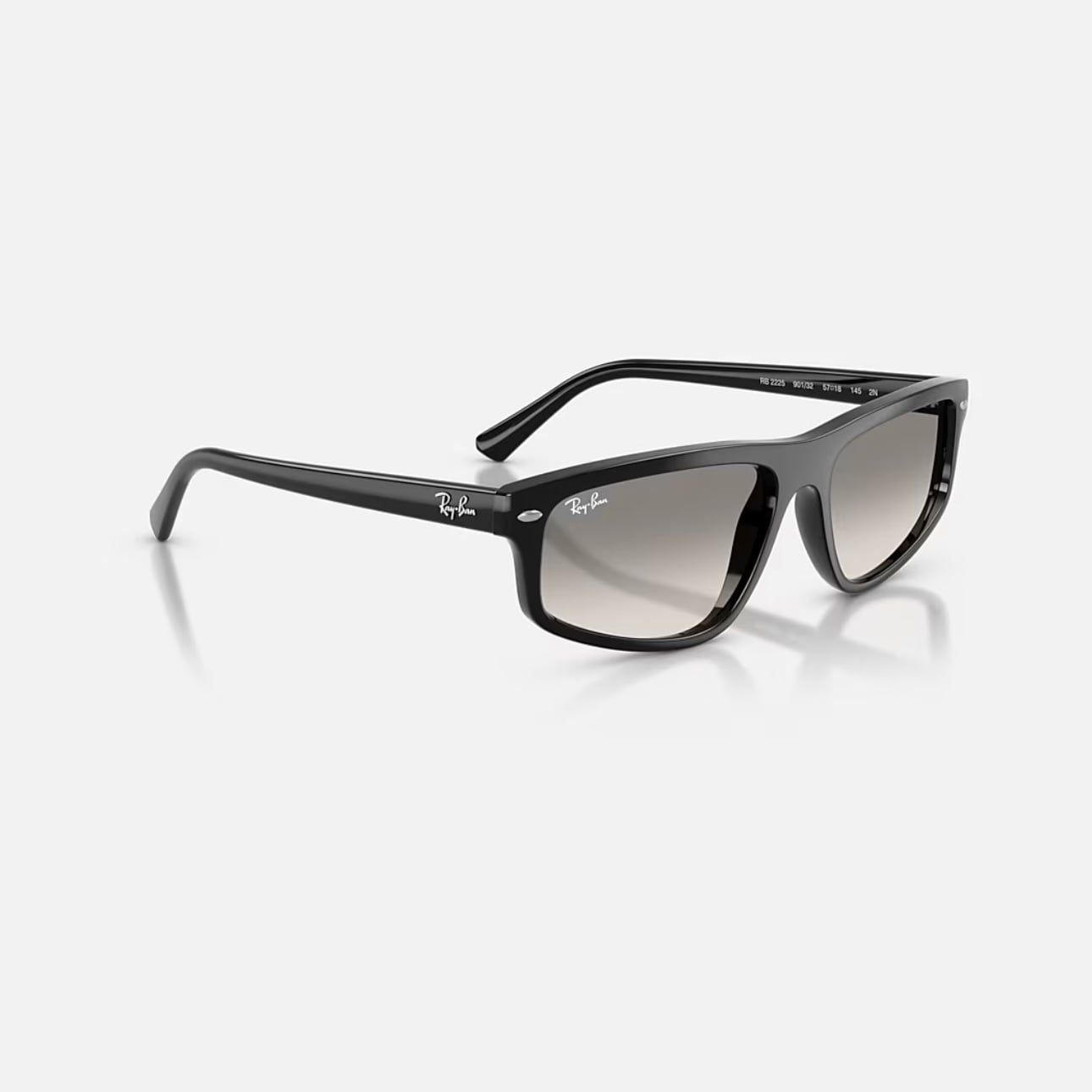  Kính mát Ray-Ban RB2225 