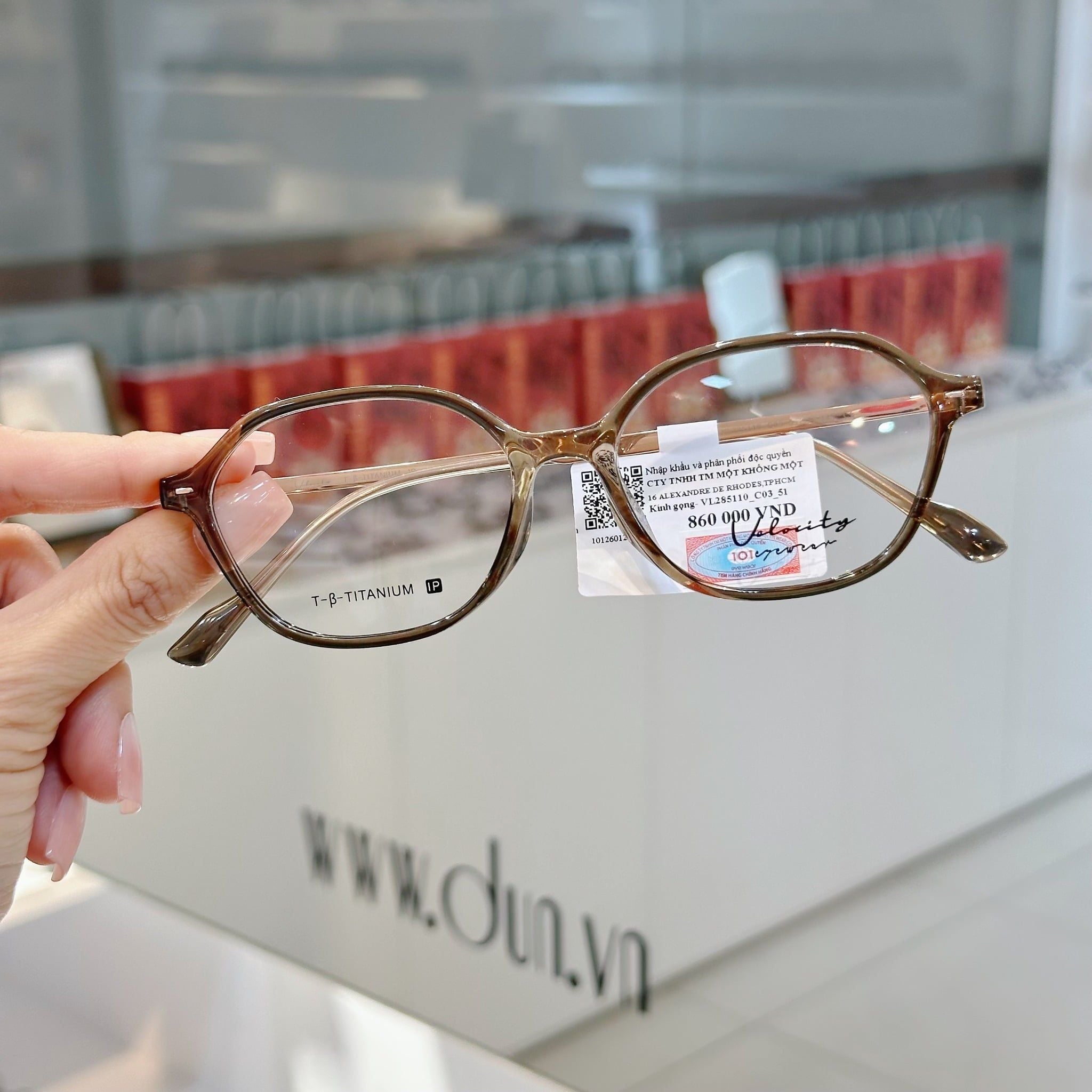  Mắt kính Velocity beta titanium VL 285110 