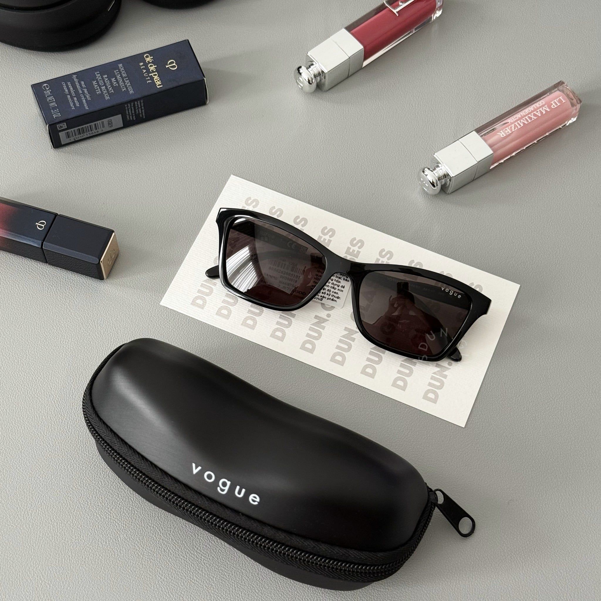  Kính mát Vogue VO 5551 S 