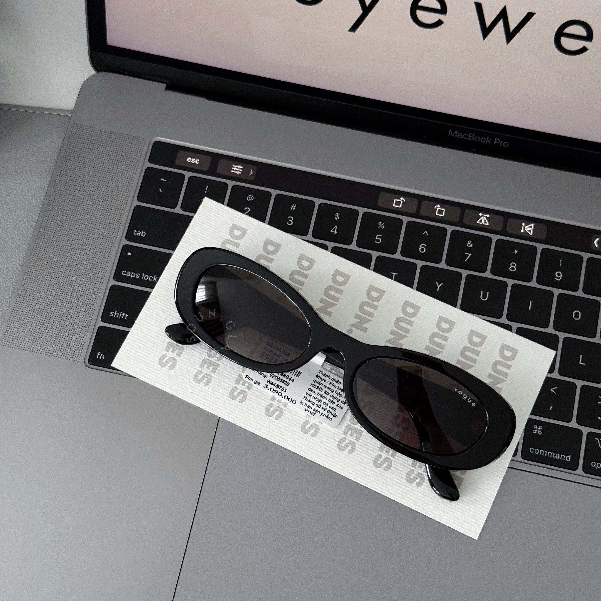  Kính mát VOGUE VO 5582 S 