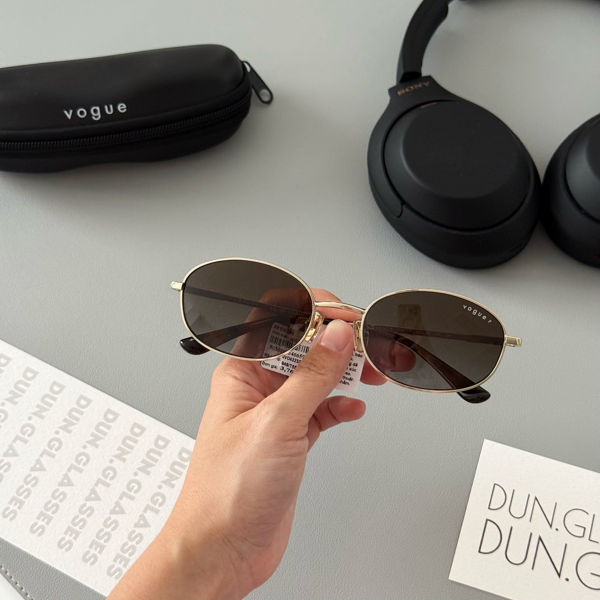  Kính mát oval Vogue Eyewear 0VO 4323 