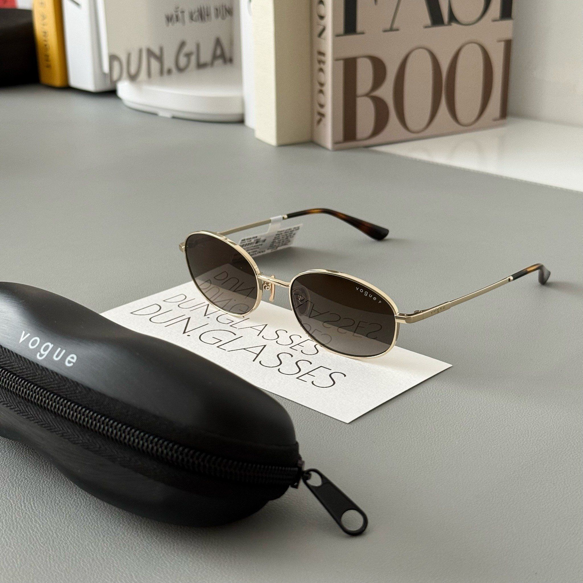  Kính mát oval Vogue Eyewear 0VO 4323 