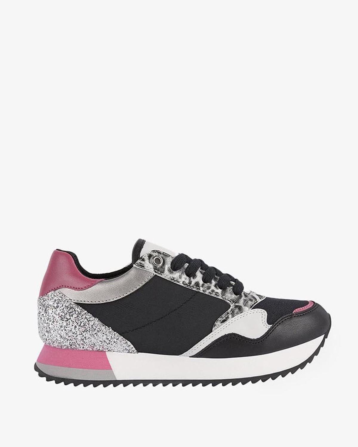  Giày Sneakers Nữ Doralea 