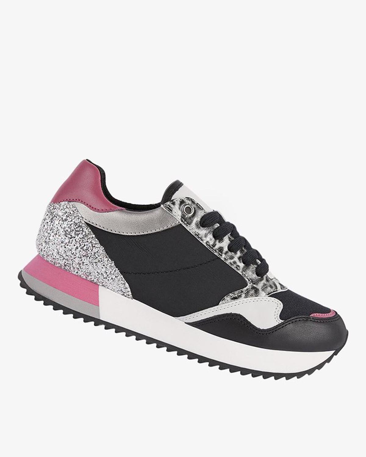  Giày Sneakers Nữ Doralea 