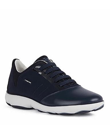 Giày Sneakers Nữ Nebula