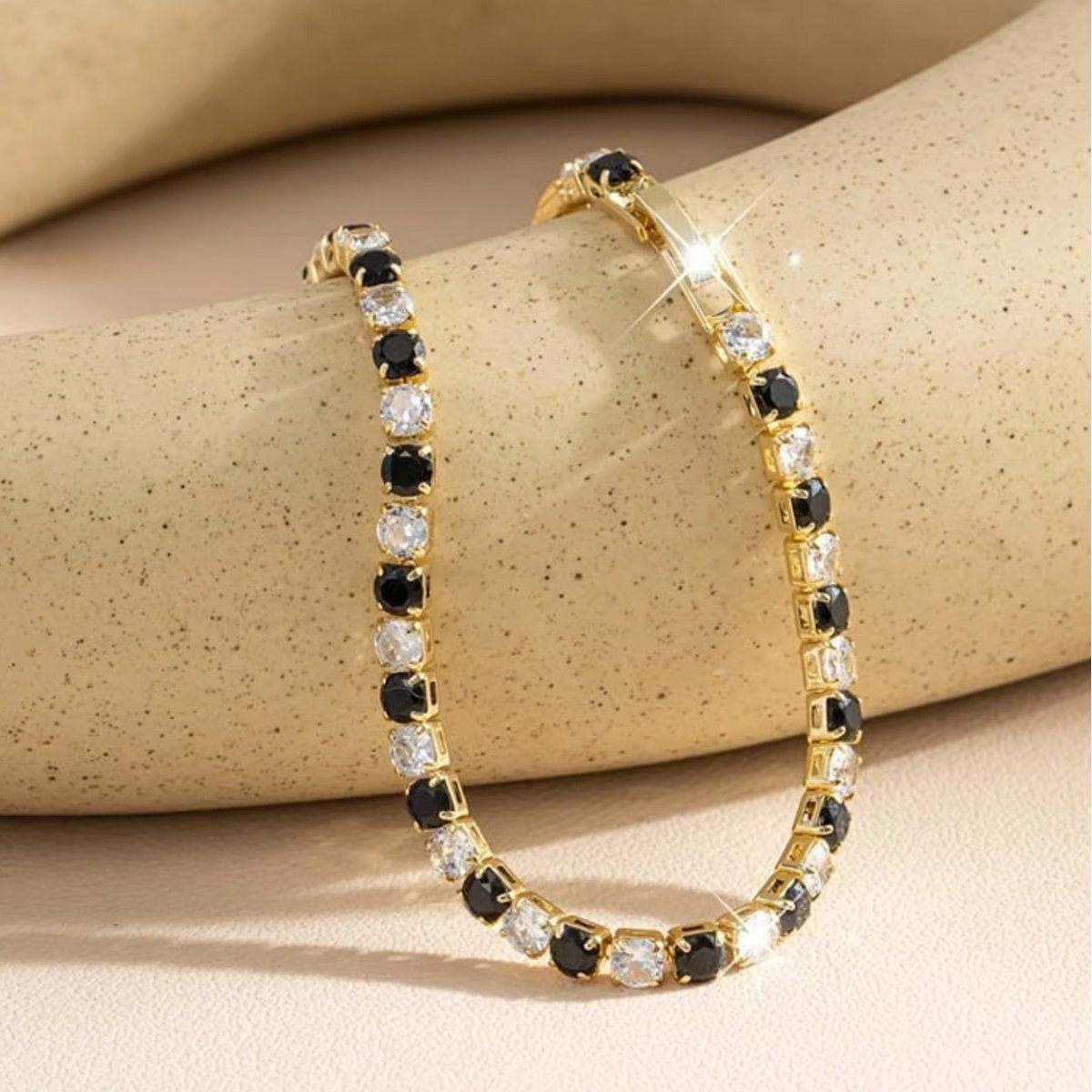  Vòng Tay Nữ 240300898MTBINE 