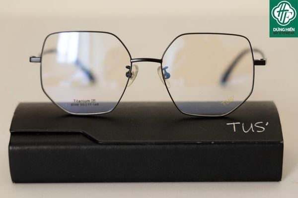  8248 Gọng xi 50% Titanium eyeglasses 