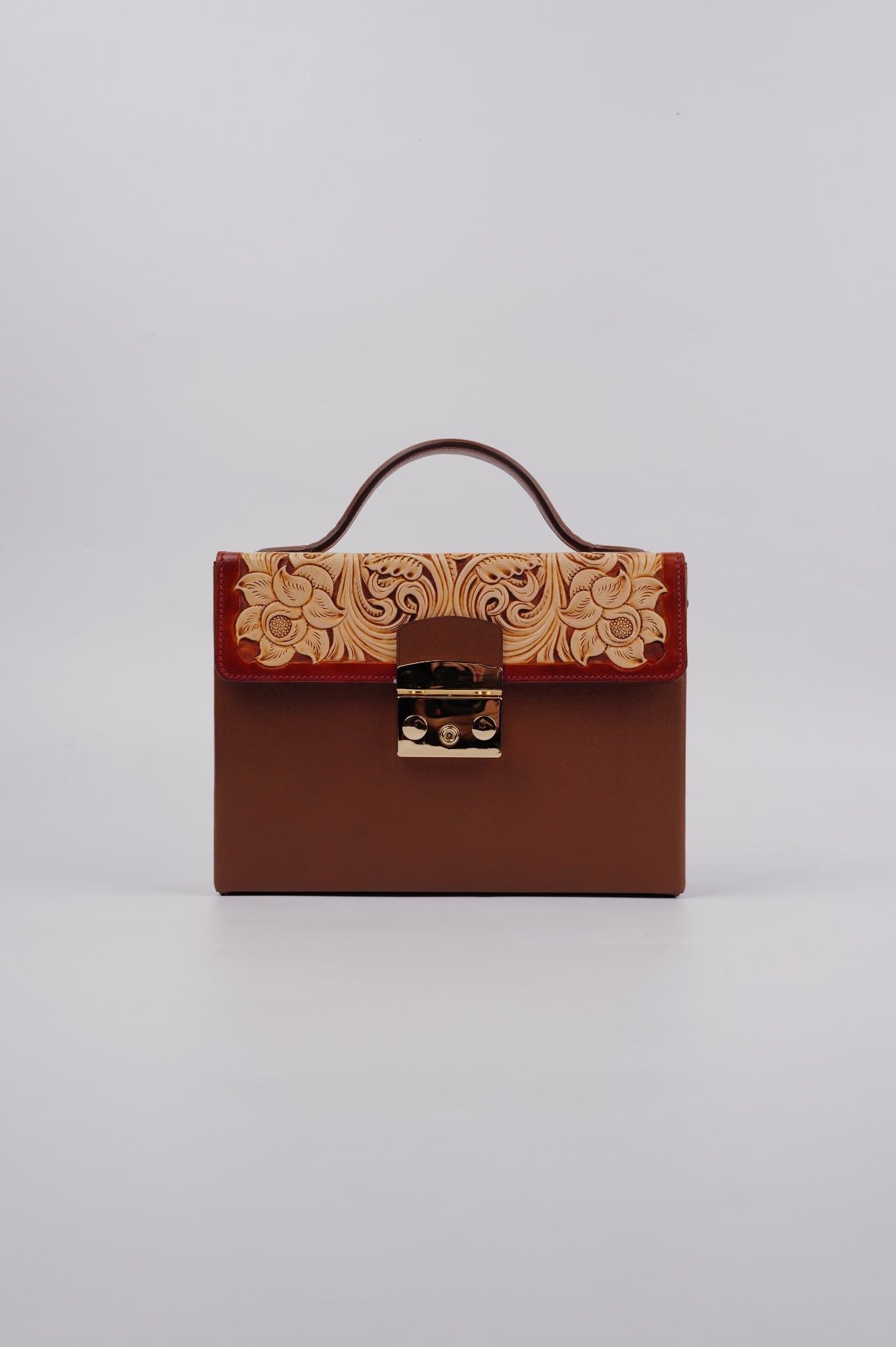 Malie (Sheridan Carved)