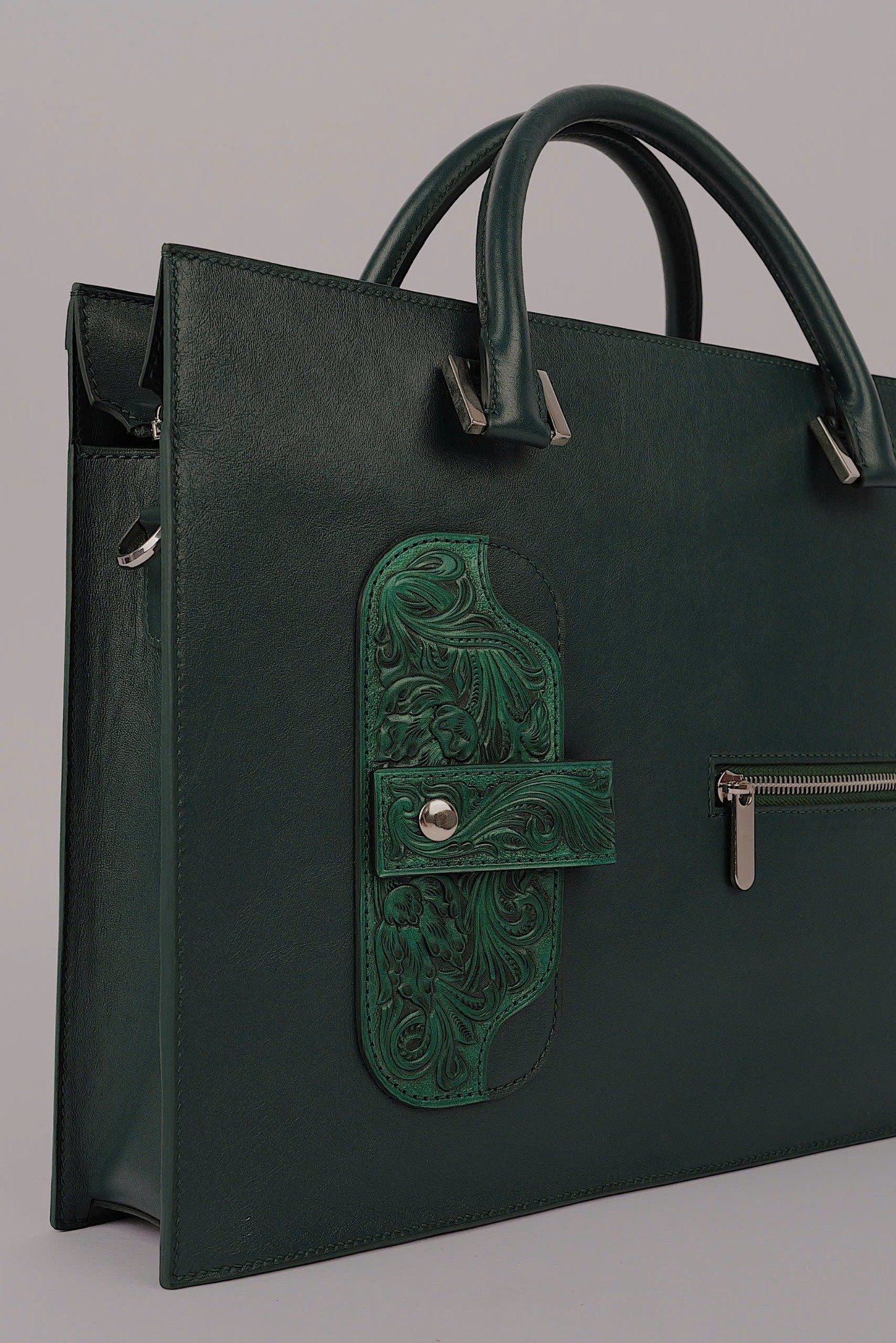 9 To 5 (Hand-carved Glasses Pocket)