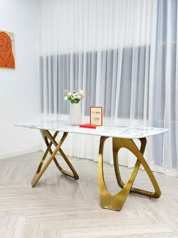  Bàn ăn mặt đá 28 