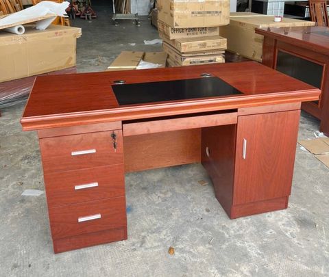  Bàn nhân viên BNV-84 