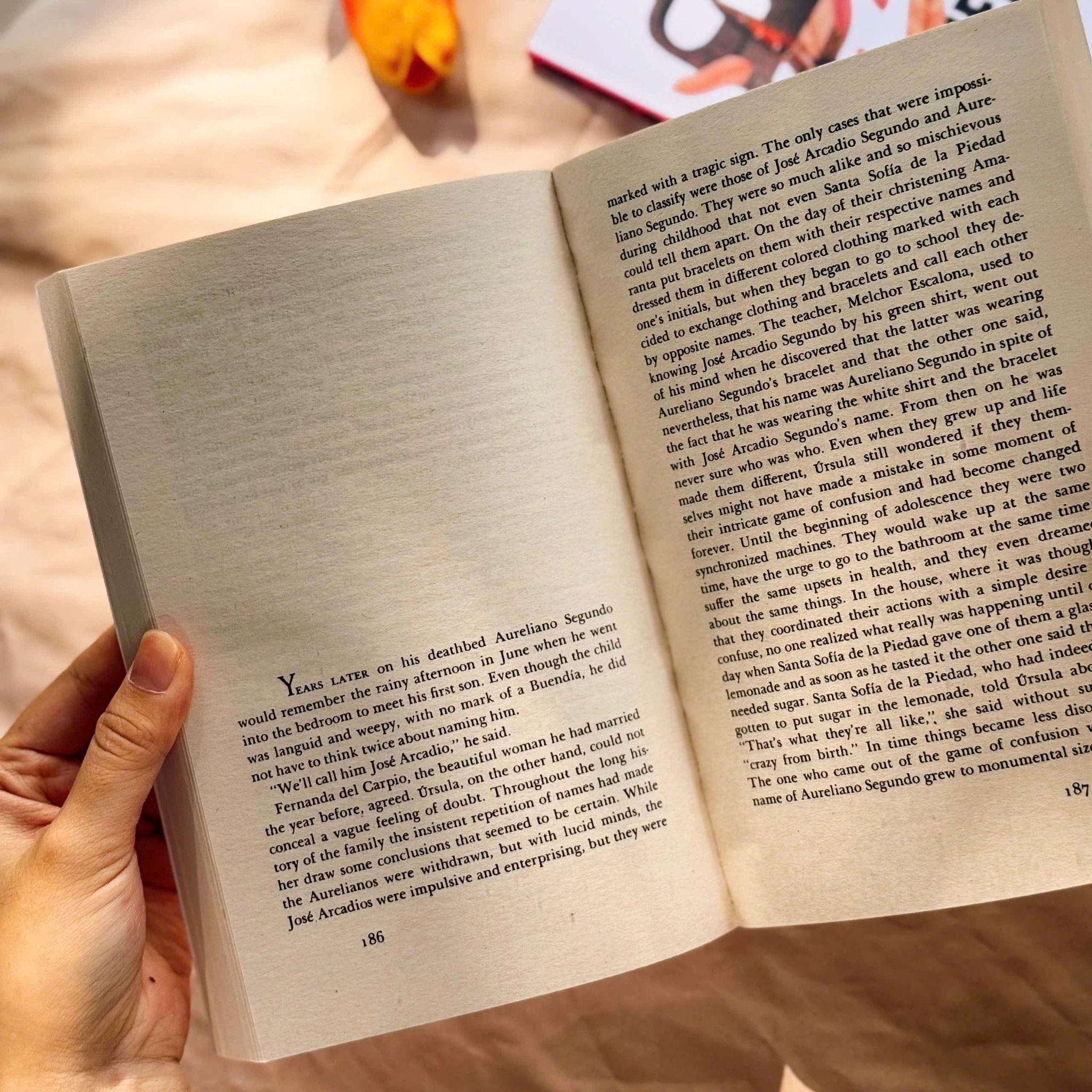  ONE HUNDRED YEARS OF SOLITUDE 