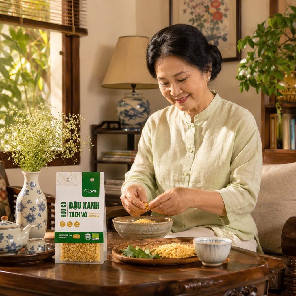 Đậu Xanh Tách Vỏ Hữu Cơ C'Lavie 200g - Thực Phẩm Bổ Sung Dinh Dưỡng Cho Mẹ Bầu, Sau Sinh, Người Già, Người Tiểu Đường, Ăn Chay, Ăn Kiêng, Eat Clean, Healthy, Tốt Cho Tim Mạch, Dùng Nấu Sữa Hạt, Chè, Cháo Ăn Dặm Cho Bé (ĐTV, CX, Hạt Và Đậu)