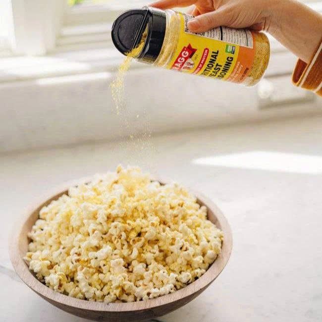 Men Dinh Dưỡng Vị Phô Mai Thuần Chay Bragg 127g - Thực Phẩm Bổ Sung Dinh Dưỡng Cho Mẹ Bầu, Sau Sinh, Người Già, Người Tiểu Đường, Ăn Chay, Ăn Kiêng, Eat Clean, Healthy, Tốt Cho Tim Mạch, Giàu Vitamin B12, Protein, Ăn Eatclean Keto Vegan (ĐTV, CX, SPF)