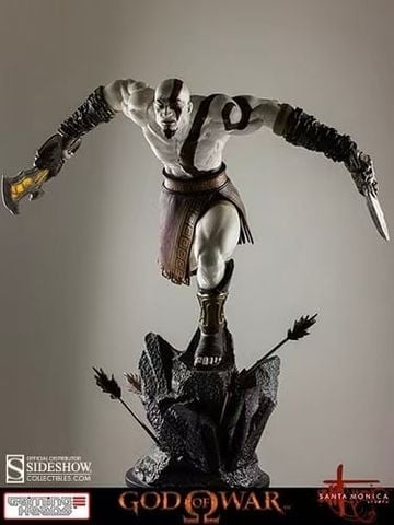  Lunging Kratos - God of War - Gaming Head 