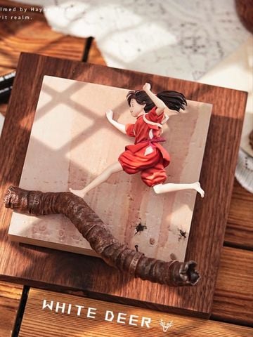  Chihiro - Spirited Away - White Deer Studio 