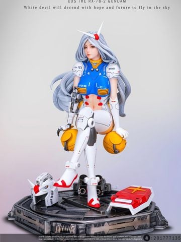  RX 78-2 Gundam Girl - Max Milk Studio 