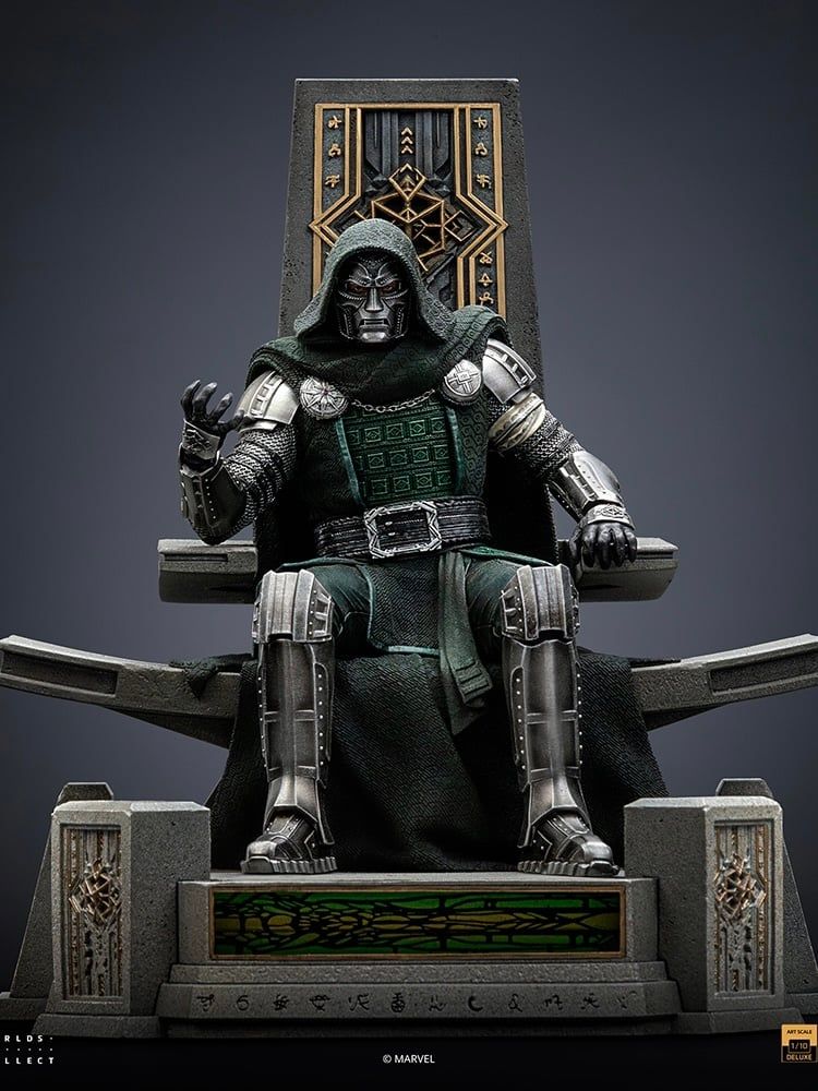  Doctor Doom on Throne - Avengers: Doomsday - Iron Studio 