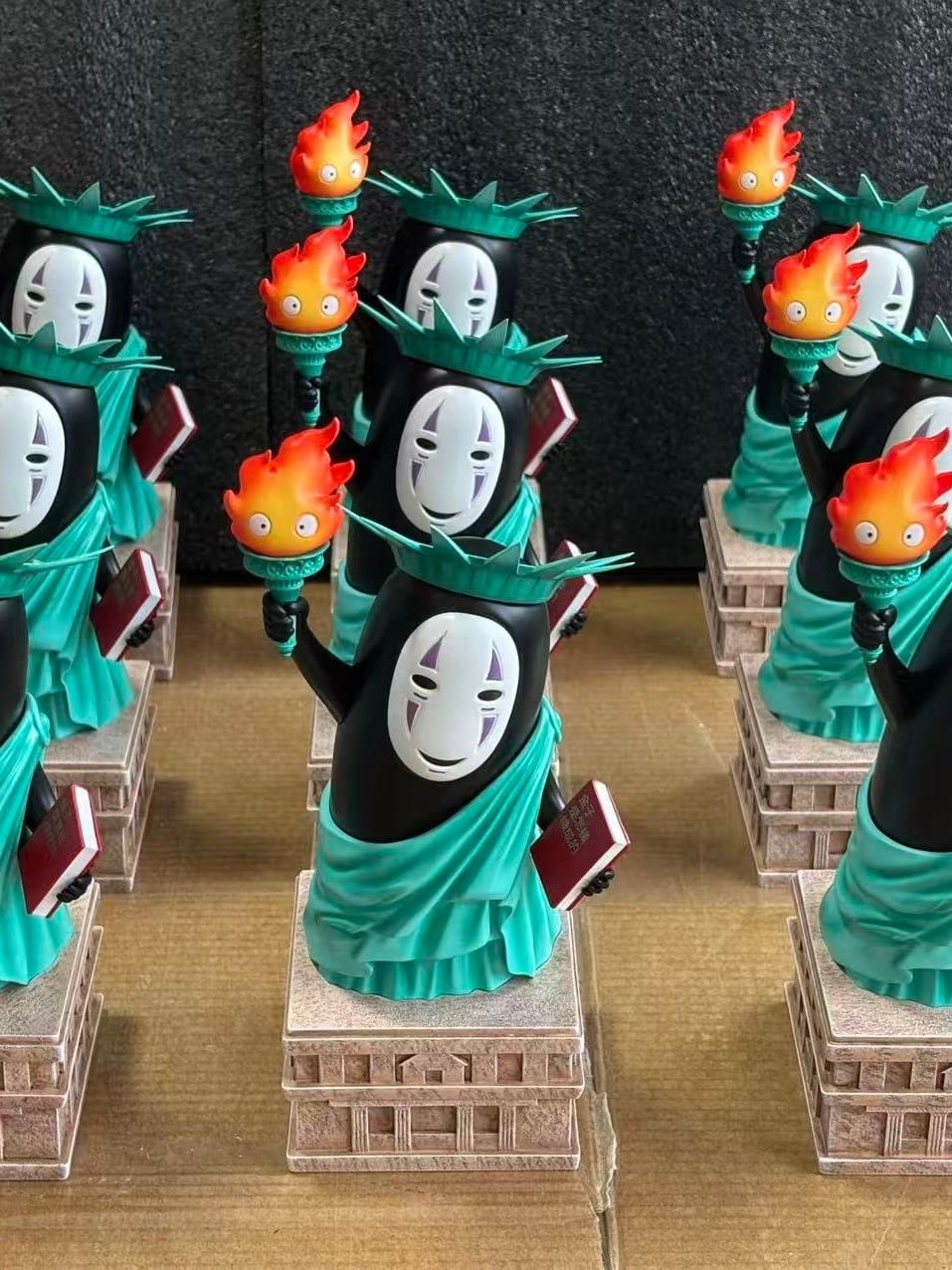  No Face cos Statue of Liberty - Spirited Away - Long Miao Studio 