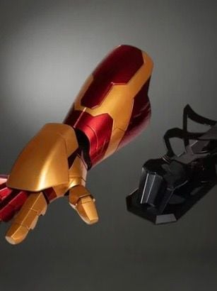  Iron Man Gauntlet MK42 - Marvel: Iron Man - StarCine Collectible 