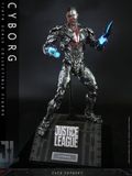  Cyborg - DC - Hot Toys 