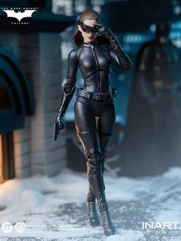  Cat Woman - The Dark Knight - INART 