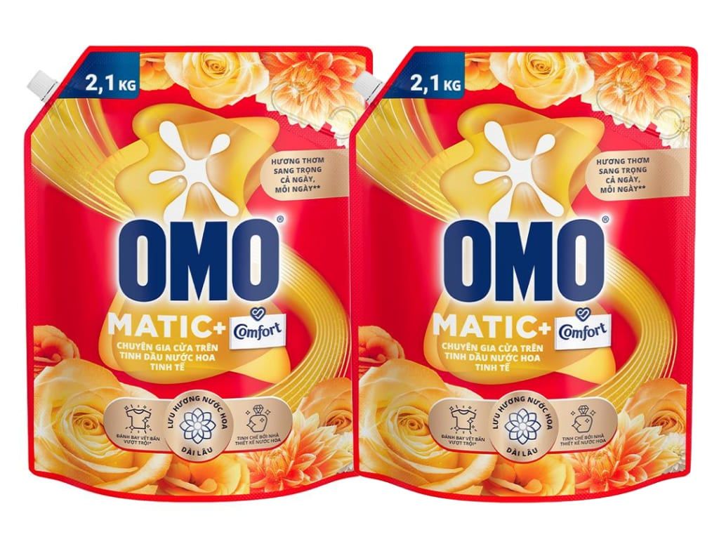  2 túi nước giặt OMO Matic Comfort cửa trên tinh dầu nước hoa tinh tế 2.1kg 