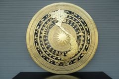 Mặt Trống Đồng Thúc Tay Bản Đồ Mới DK 100 Cm Dát Vàng Nền Đen