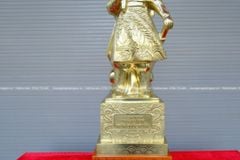 Tượng Đồng Trần Quốc Tuấn bằng đồng cát tút Cao 70Cm (hàng kỹ)