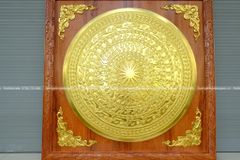 Tranh Trống Đồng - Khung Vuông - Kích Thước 141x141Cm Mặt Trống Đường Kính 108cm