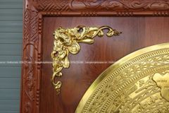 Tranh Trống Đồng Đỏ Đúc Bản Đồ Việt Nam Dát Vàng - Khung Vuông Hương Đá KT 127x127cm mặt trống DK 90cm