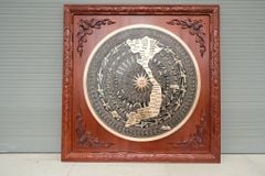 Tranh Trống Đồng Đỏ Đúc Bản Đồ Việt Nam - Khung Vuông Hương Đỏ KT 108x108cm Mặt Trống DK 80cm