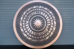 Mặt trống đồng đỏ đúc chìm đường kính 50cm nặng 8kg