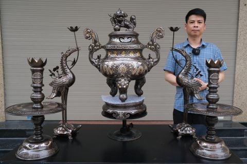 Bộ Đỉnh Đồng Ngũ Sự Đồng Đỏ Khảm Tam Khí Song Long Chầu Nguyệt Cao 60 Cm (hàng VIP có vàng 9999)