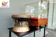 Trống Đồng Đông Sơn Đồng Đỏ Đường Kính 90cm + Đế Hộp Kính - Hoa Văn Ngọc Lũ Họa Tiết Nổi