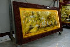 Tranh Mừng Thọ Bằng Đồng, Mừng Thọ Cụ Ông Đồng Vàng Xước Dát - Kích Thước 170x90 Cm, Khung Trơn