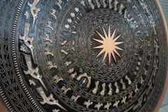 Mặt Trống Đồng Đúc DK 130 Cm Không Bản Đồ