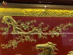 Tranh Đồng Mã Đáo Thành Công Nền Đỏ Dát Vàng KT 155x88 Cm Khung Gỗ Sồi Nga