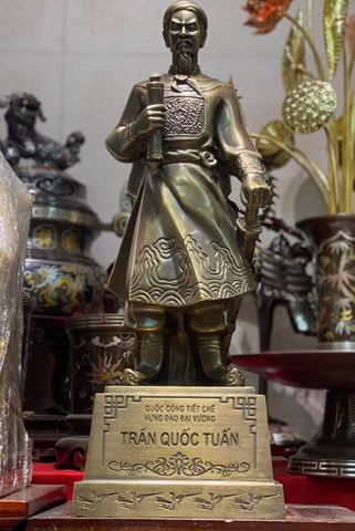 Tượng Đồng Trần Quốc Tuấn Cao 50cm màu giả cổ