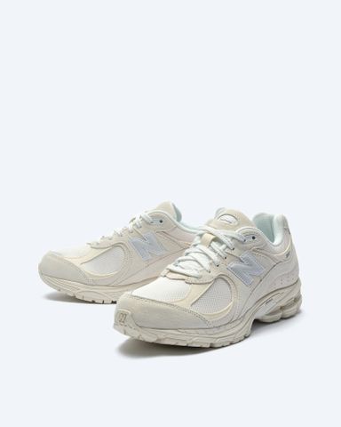  New Balance 2002R trilpe White 