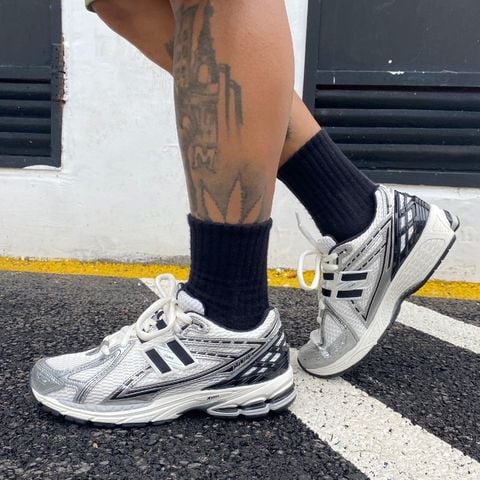  New Balance 1906 Black White 