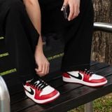  Jordan 1s Low Retro Chicago 