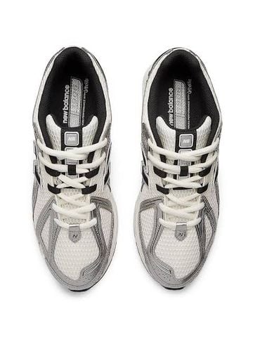  New Balance 1906 Black White 