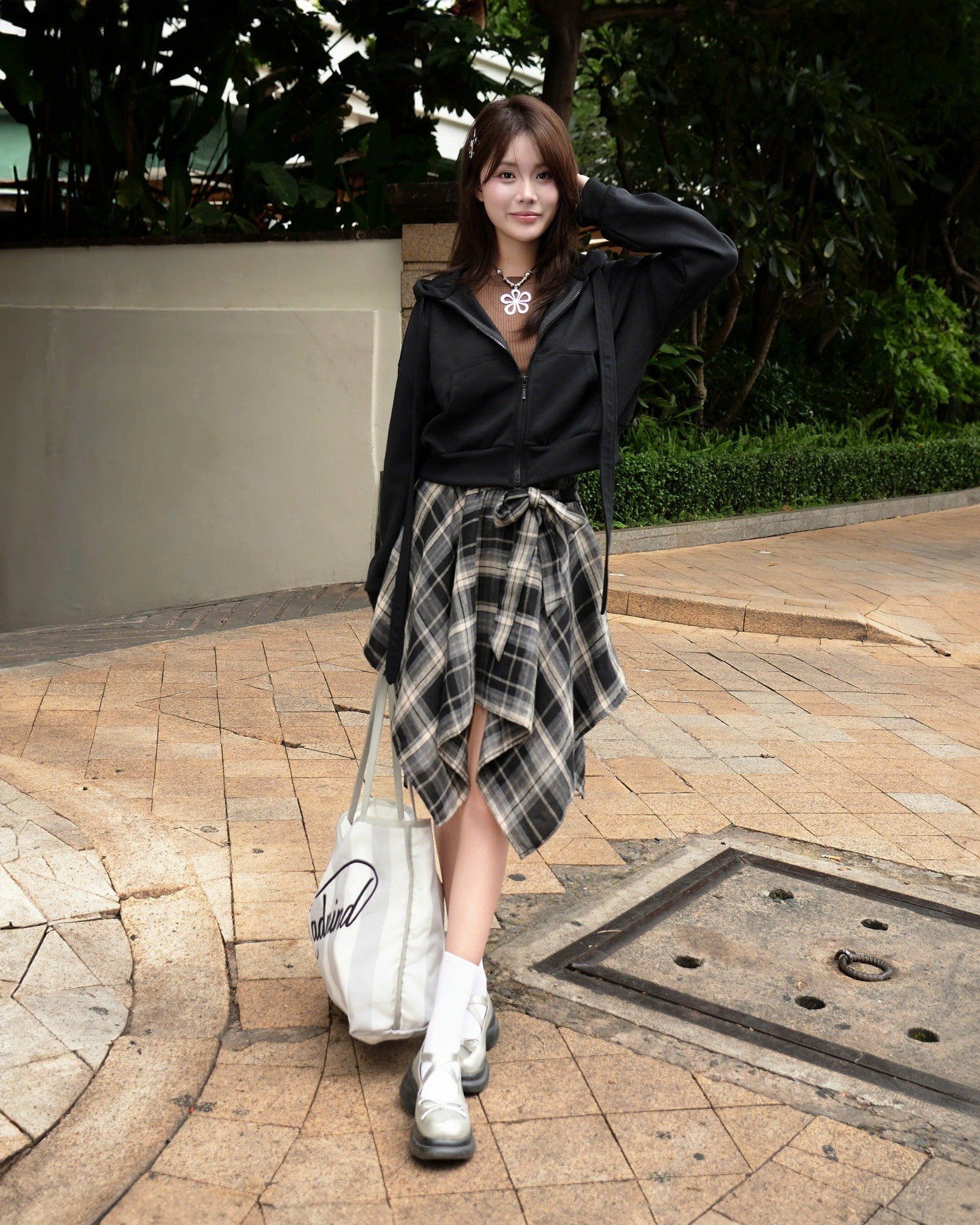  Áo Khoác Hoodie Zip POPPY - Màu Đen 